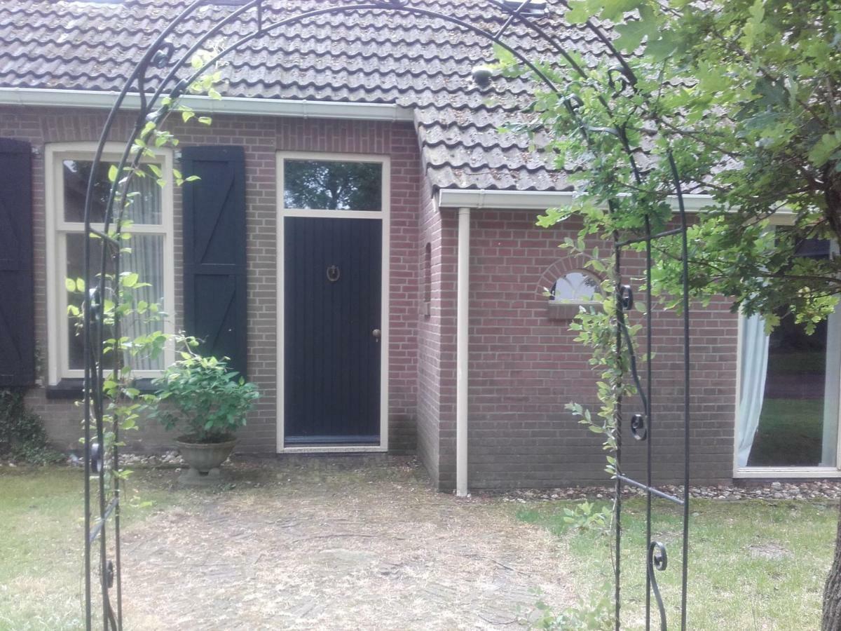 De Oude Smederij Bed & Breakfast Noord-Sleen Exterior photo